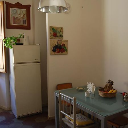 Bed and Breakfast Su Al Celio - Colosseo Rom Exterior foto